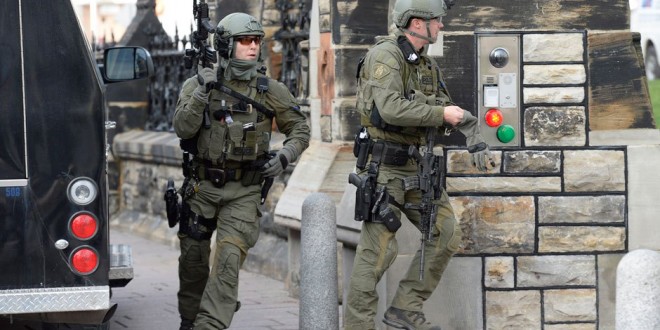 صورة من أمام البرلمان الكندي عقب الحادث