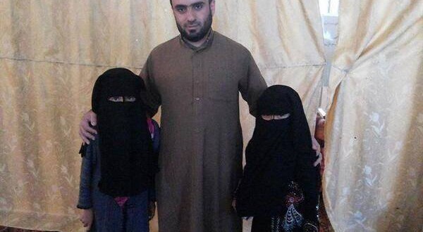 العريس مع زوجتيه