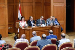5201612164720337-لقاء-لجنة-التضامن-بالبرلمان-بمتضررى-الحرائق-(1)