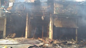 52016911572103السيطره-على-حريق-العتبه-(2)