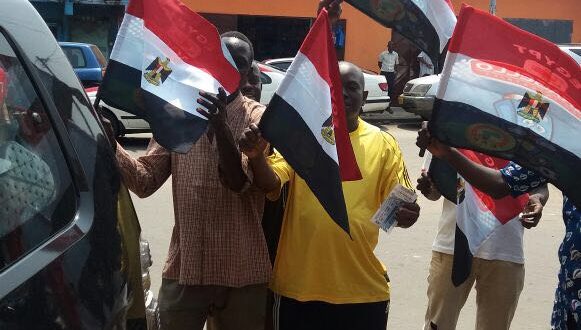 جماهير إفريقية تشجع مصر