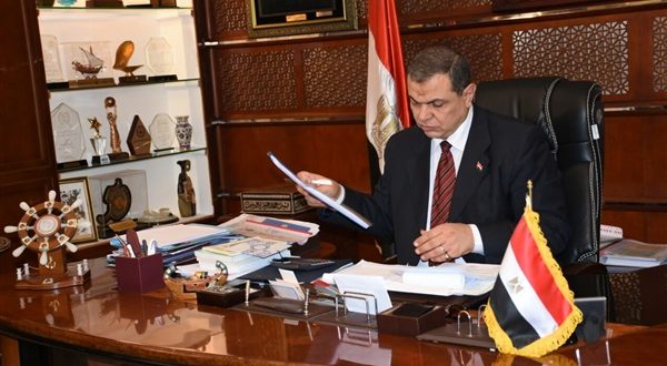 وزير القوى العاملة