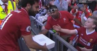 محمد صلاح وتكريم جمهور ليفربول له