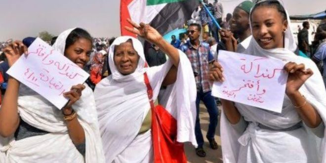 نساء السودان فى الصفوف الأولى للثورة