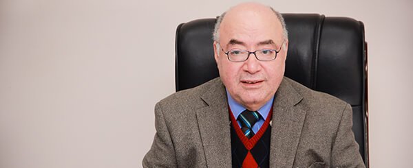 مصطفي كمال رئيس جامعة بدر