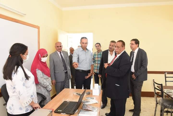 كلية طب الأقصر