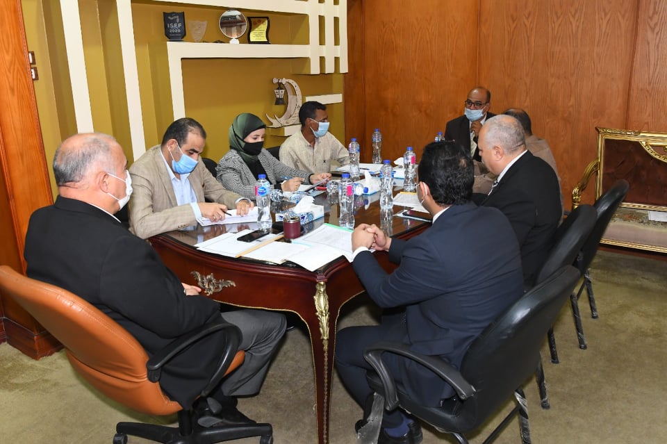 كلية طب الأقصر