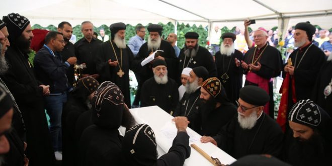 صلوات تجنيز نيافة الأنبا ميشائيل بألمانيا